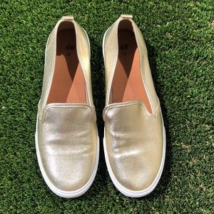 H&M metallic gold slip ons